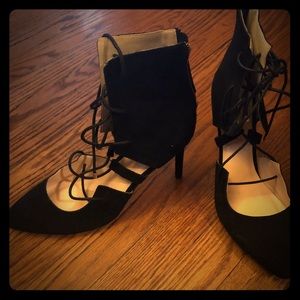 Woman’s gently used.size 10 heal